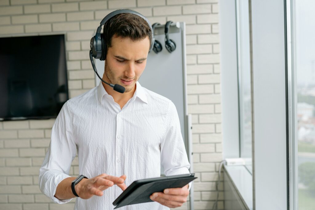 Assistenza continua e personalizzata per ristrutturare casa senza stress: sempre disponibili per risolvere ogni dubbio e gestire ogni fase del progetto.